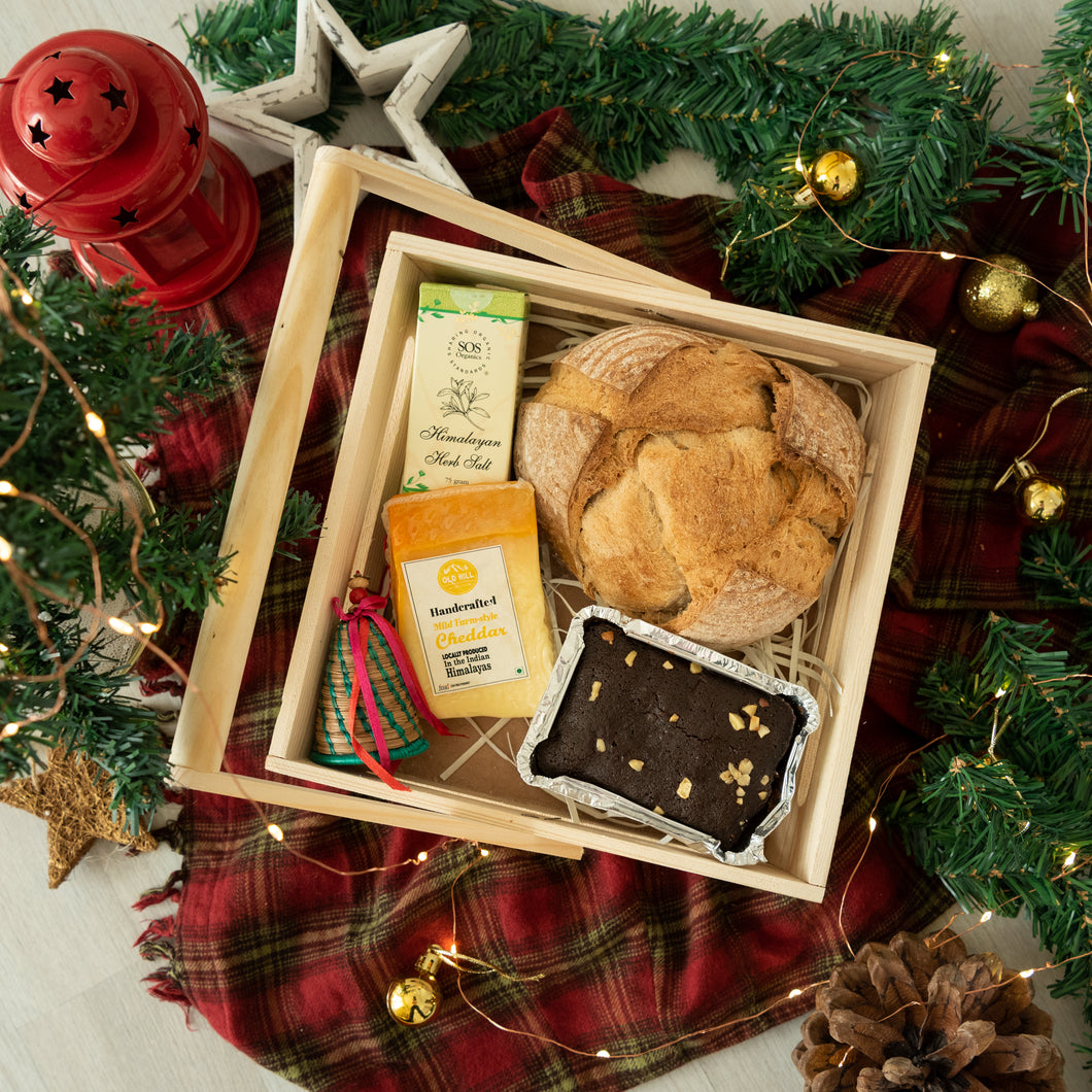 Christmas Delights Hamper - Cheddar Cheese, French Peasant Sourdough Bread & Plum Cake