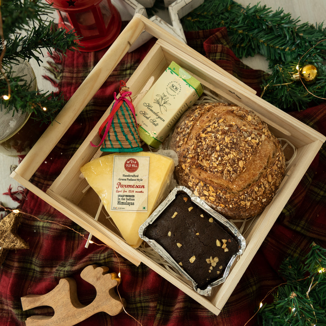 Christmas Delights Hamper - Parmesan Cheese, Multi Cereal Sourdough Bread & Plum Cake