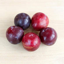 Load image into Gallery viewer, Plum Fruit Box-3kgs (NCR Delivery Only)
